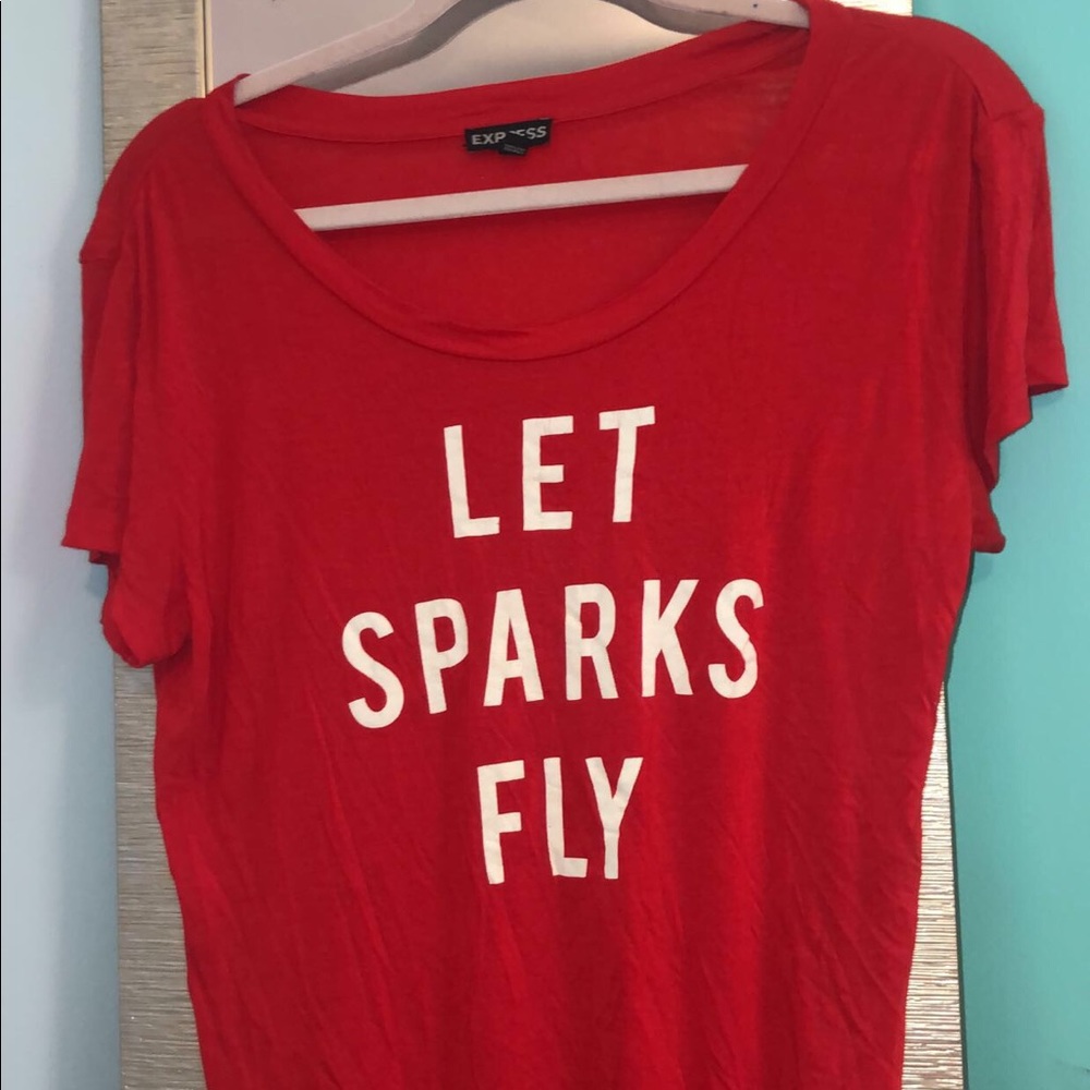 Express Women’s small t